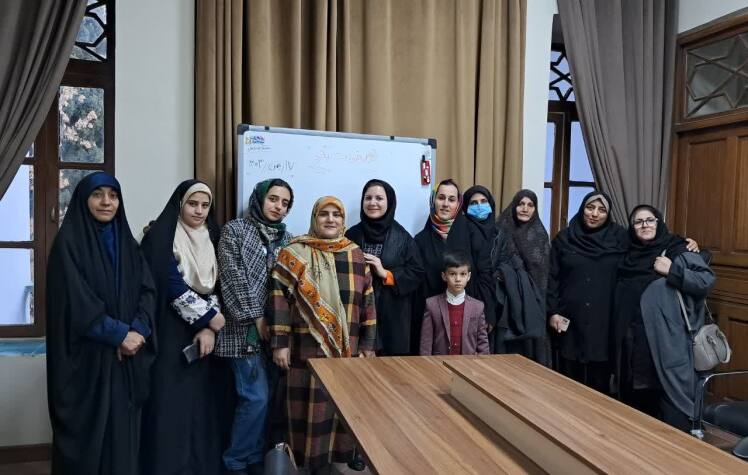 دیدار هفتگی مدیر طلوع(بررسی عملکرد تیم ها . دپارتمان ها و واحد های طلوع)